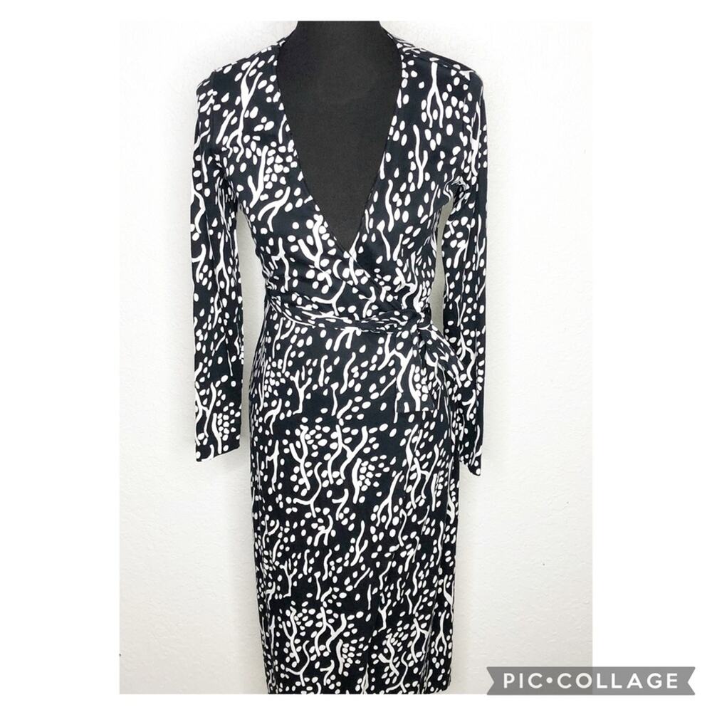 Diane Von Furstenberg Target black‎ white wrap midi dress size Extra Small XS
